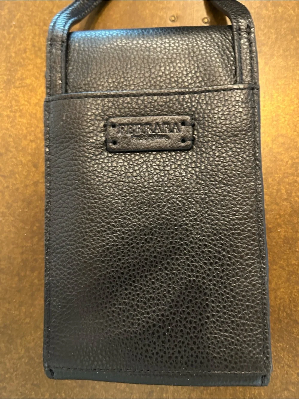 Brighton compact leather